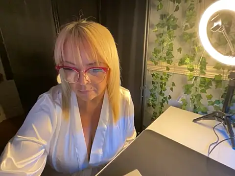 BonnyDesire online show from March 2026 08:25:01 PM