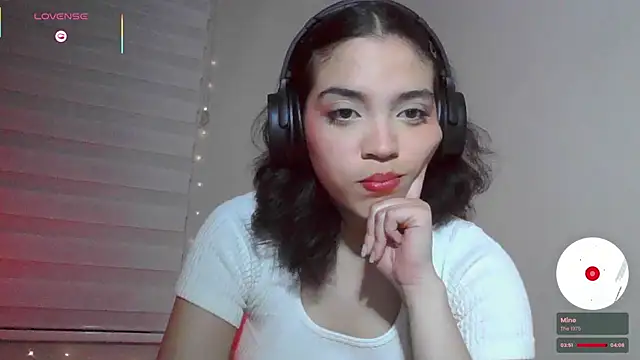  curiouskitten  online show from November 2025 03:32:02 AM