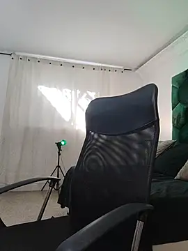 Snapshot of AllexJacob chatting on May 2026 01:16:01 PM AllexJacob online show from May 2026 01:16:01 PM