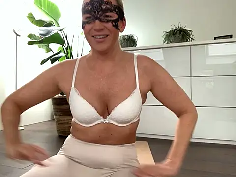 NikitaSky online show from December 2025 11:19:01 AM