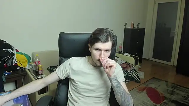 Snapshot of dirty_justin chatting on February 2026 02:43:01 AM dirty justin online show from February 2026 02:43:01 AM