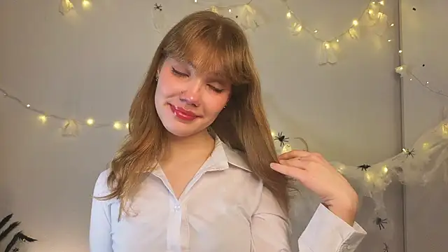 pienaple online show from October 2025 04:02:02 AM