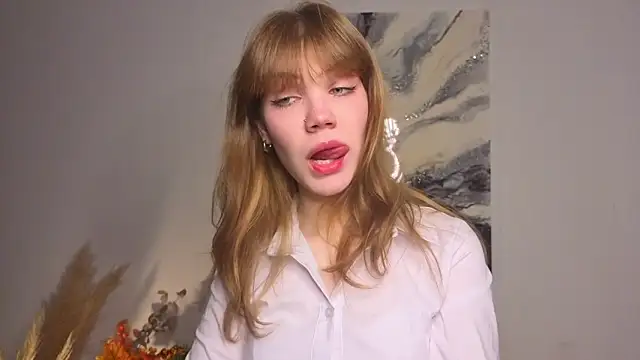 pienaple online show from November 2025 04:11:02 AM