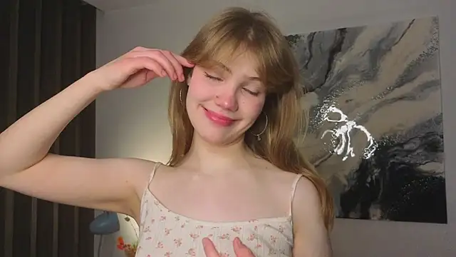 pienaple online show from December 2025 04:07:02 AM