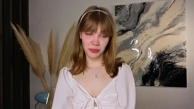 pienaple online show from February 2026 04:11:01 AM