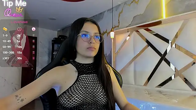 Snapshot of sophiadoll_tf chatting on April 2026 08:15:01 PM sophiadoll tf online show from April 2026 08:15:01 PM