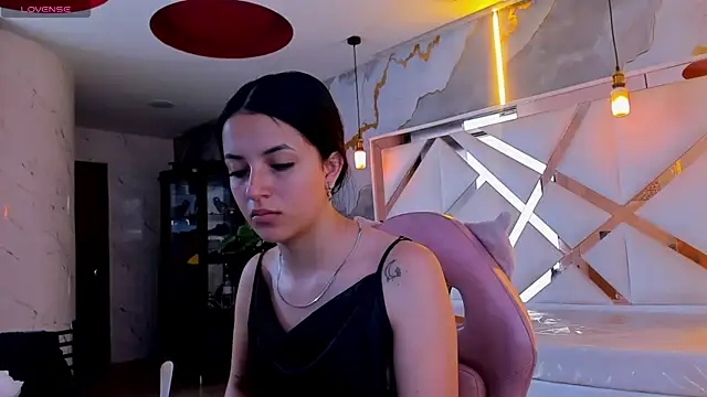 sophiadoll tf online show from July 2026 12:59:01 PM