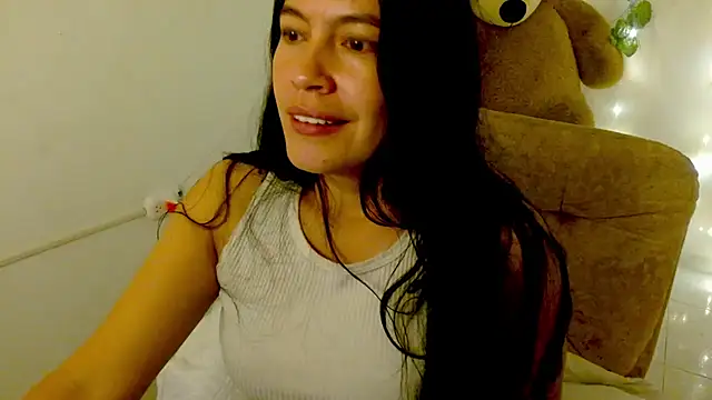 Snapshot of cristal1609 chatting on May 2026 02:13:02 PM cristal1609 online show from May 2026 02:13:02 PM