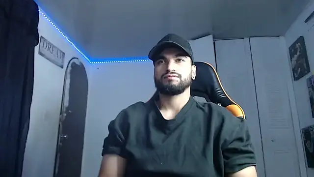 Snapshot of Chrys_harris77 chatting on October 2025 11:14:01 PM Chrys harris77 online show from October 2025 11:14:01 PM