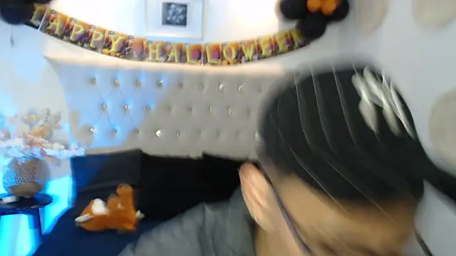 SalvadorFit online show from October 2025 08:20:02 PM