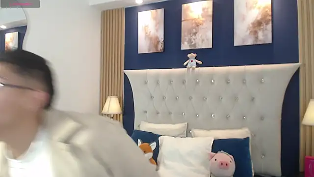 SalvadorFit online show from April 2026 08:29:01 PM