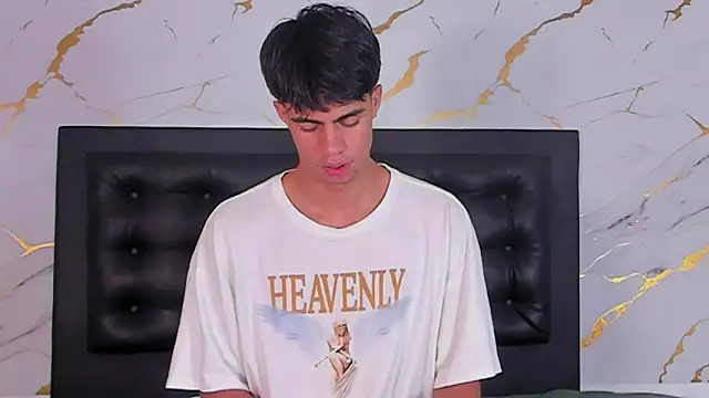 cody pipper  online show from November 2025 09:11:01 PM