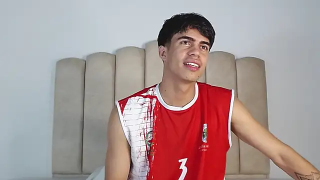 cody pipper  online show from November 2025 03:39:01 AM