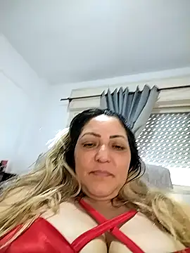 Snapshot of Lunita86 chatting on November 2025 02:28:01 PM Lunita86 online show from November 2025 02:28:01 PM