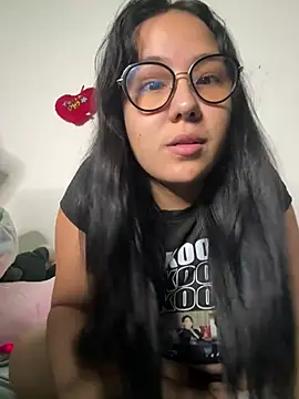 Snapshot of sacha_torres02 chatting on May 2026 04:21:02 AM sacha torres02 online show from May 2026 04:21:02 AM