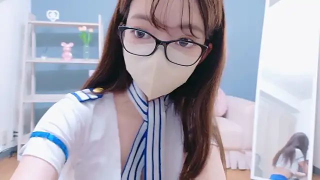 Mirai H ch online show from October 2025 06:11:02 AM