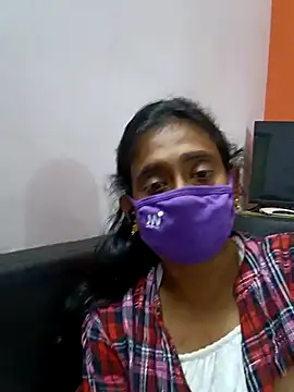 Snapshot of honeyqueen143 chatting on November 2025 02:51:01 PM honeyqueen143 online show from November 2025 02:51:01 PM