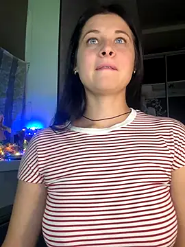 cutie modest  online show from October 2025 07:47:02 PM