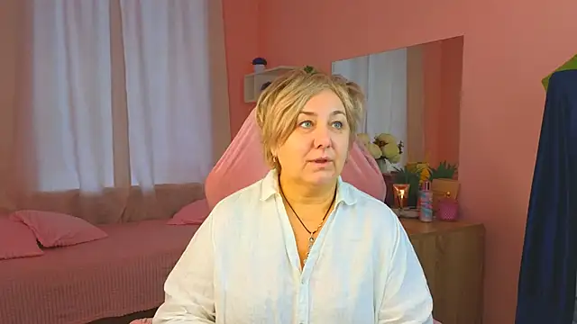 Marta Wils online show from October 2025 02:09:01 AM