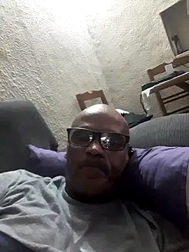 Snapshot of JeffersonRay chatting on November 2025 07:01:02 PM JeffersonRay online show from November 2025 07:01:02 PM