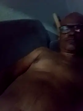 Snapshot of JeffersonRay chatting on February 2026 03:51:02 AM JeffersonRay online show from February 2026 03:51:02 AM