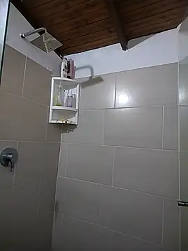 Snapshot of Suzanelee1 chatting on November 2025 04:19:01 PM Suzanelee1 online show from November 2025 04:19:01 PM