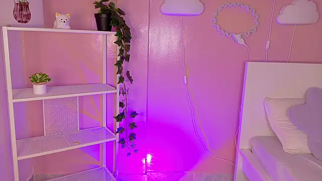 KeendraFox  online show from February 2026 11:37:01 AM