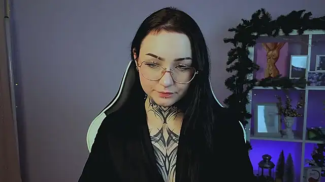 Snapshot of MollyKissy chatting on December 2025 08:09:02 AM MollyKissy online show from December 2025 08:09:02 AM