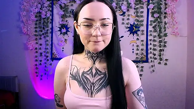 Snapshot of MollyKissy chatting on April 2026 04:06:02 AM MollyKissy online show from April 2026 04:06:02 AM