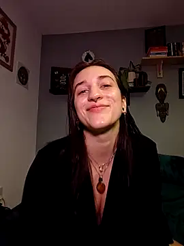 laradoom online show from September 2025 02:51:02 PM