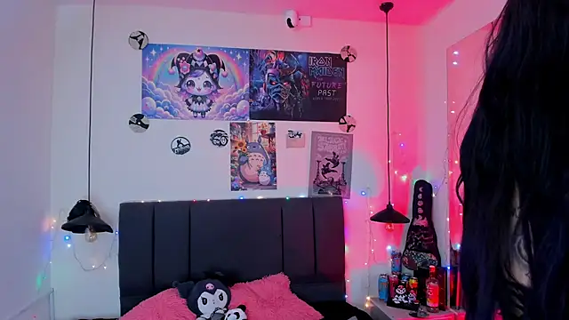 SabrinaV  online show from May 2026 11:26:02 AM