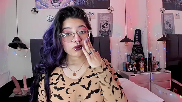SabrinaV  online show from May 2026 11:26:01 AM