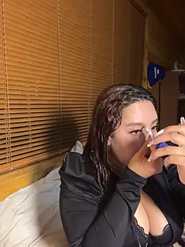 Snapshot of Dani_and_Ander chatting on September 2025 11:06:02 PM Dani and Ander online show from September 2025 11:06:02 PM