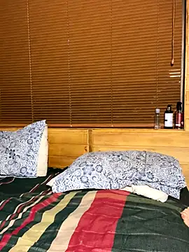 Snapshot of Dani_and_Ander chatting on October 2025 11:24:02 PM Dani and Ander online show from October 2025 11:24:02 PM