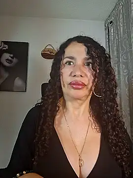 Snapshot of Lina_444 chatting on December 2025 11:45:01 PM Lina 444 online show from December 2025 11:45:01 PM