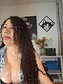 Snapshot of Lina_444 chatting on January 2026 11:52:02 PM Lina 444 online show from January 2026 11:52:02 PM