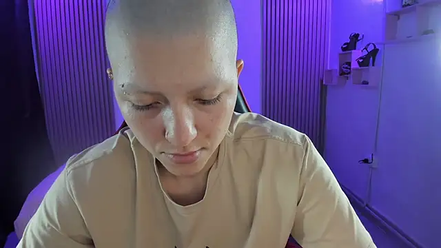 nicocoox online show from June 2026 06:52:02 AM
