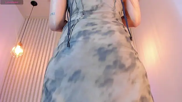 rossvega online show from November 2025 08:40:02 PM