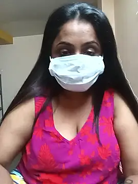 Snapshot of queendivya chatting on January 2026 01:27:02 PM queendivya online show from January 2026 01:27:02 PM