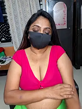 queendivya online show from May 2026 04:46:01 PM