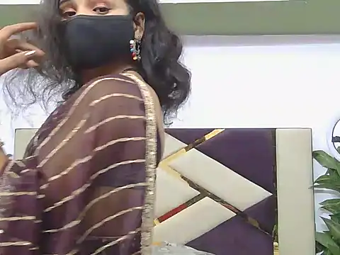 Snapshot of Lovelyy-couple chatting on September 2025 04:19:02 PM Lovelyy-couple online show from September 2025 04:19:02 PM