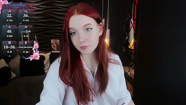 Snapshot of Layla_Glam chatting on April 2026 01:26:02 PM Layla Glam online show from April 2026 01:26:02 PM