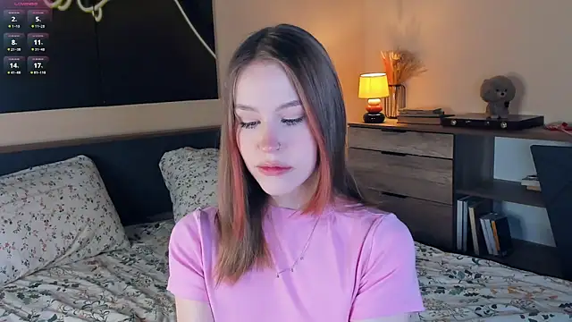 Snapshot of MaliaBourraine chatting on March 2026 07:12:02 AM MaliaBourraine online show from March 2026 07:12:02 AM