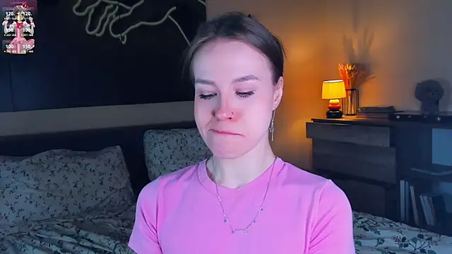 Snapshot of MaliaBourraine chatting on March 2026 07:04:02 AM MaliaBourraine online show from March 2026 07:04:02 AM