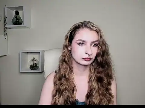 NinaBlond1 online show from October 2025 06:37:01 AM