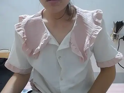 Hannie 26 online show from October 2025 02:09:01 PM