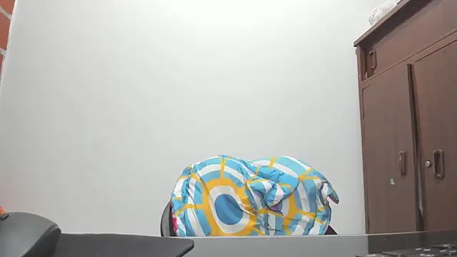 catalinacoxx online show from October 2025 04:16:01 PM