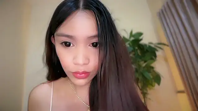 UrIdealGirl Jade online show from July 2026 06:17:01 AM