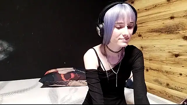 JenaeRadloff online show from September 2025 04:10:02 PM