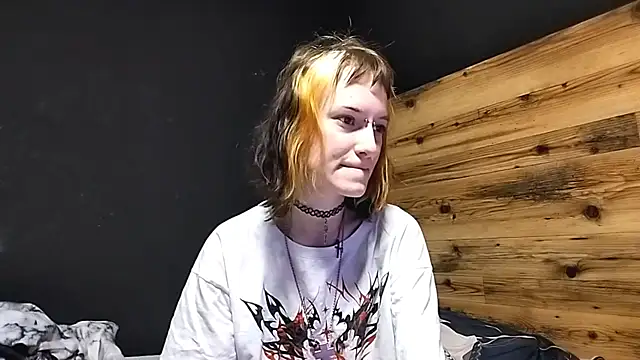 JenaeRadloff online show from October 2025 06:46:01 AM